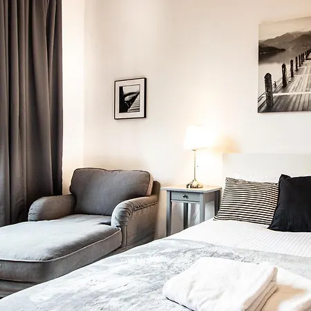 Powisle Superior By Bookinghost *