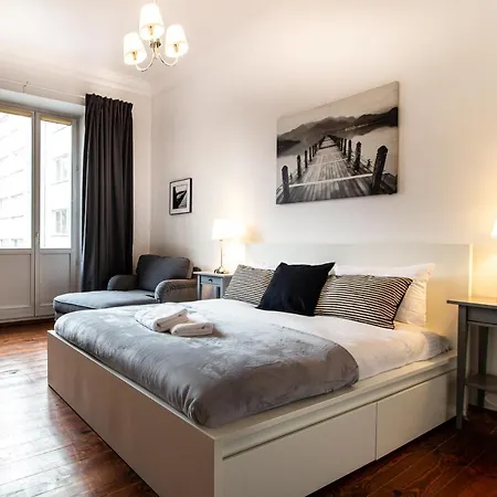 Powisle Superior By Bookinghost * 华沙