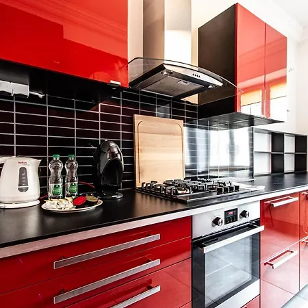 Powisle Superior By Bookinghost * 华沙