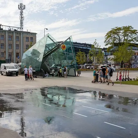 Powisle Superior By Bookinghost * 华沙