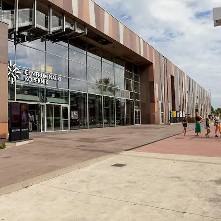 Powisle Superior By Bookinghost *