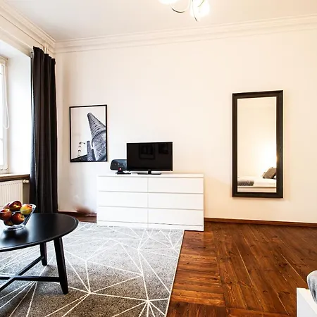 Powisle Superior By Bookinghost *