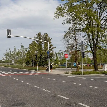 Powisle Superior By Bookinghost *