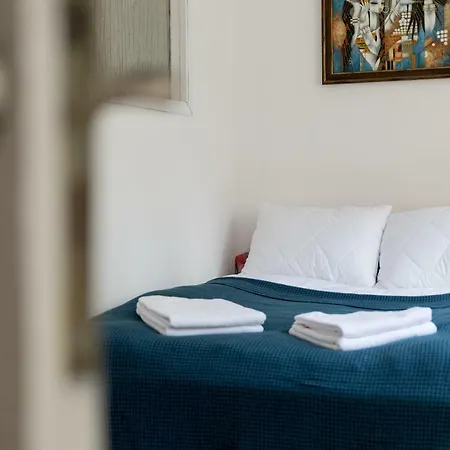 Powisle Superior By Bookinghost Daire *