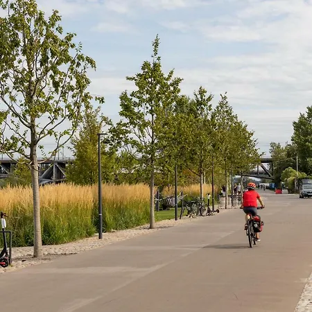 Powisle Superior By Bookinghost Daire Varşova